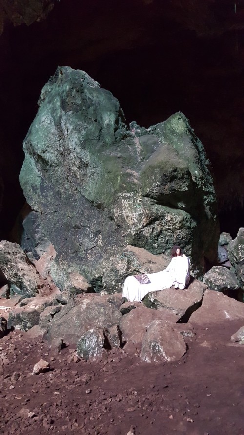 Antoine Renard - SIX MEMOS FOR THE NEXT MILLENIUM