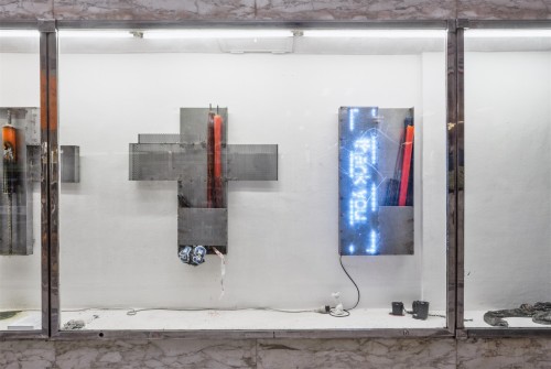 Antoine Renard - junk altars